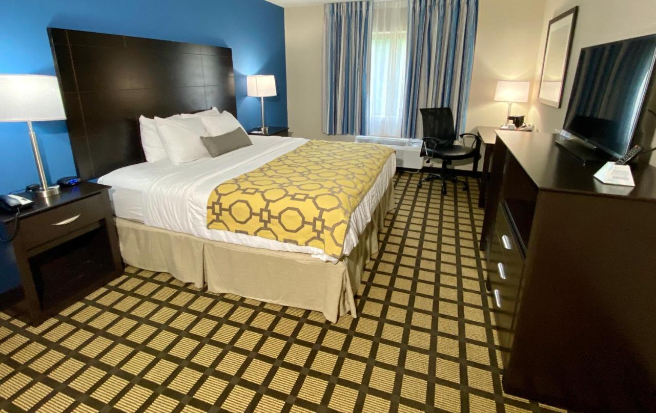 Baymont By Wyndham Latham Albany Airport Hotell Exteriör bild