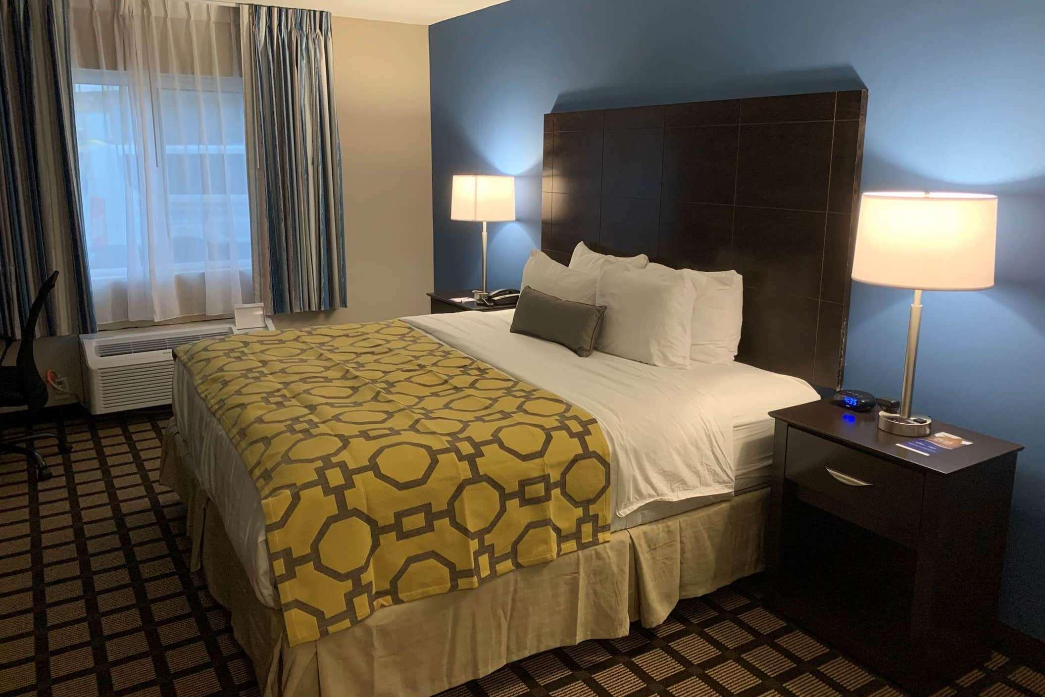 Baymont By Wyndham Latham Albany Airport Hotell Exteriör bild