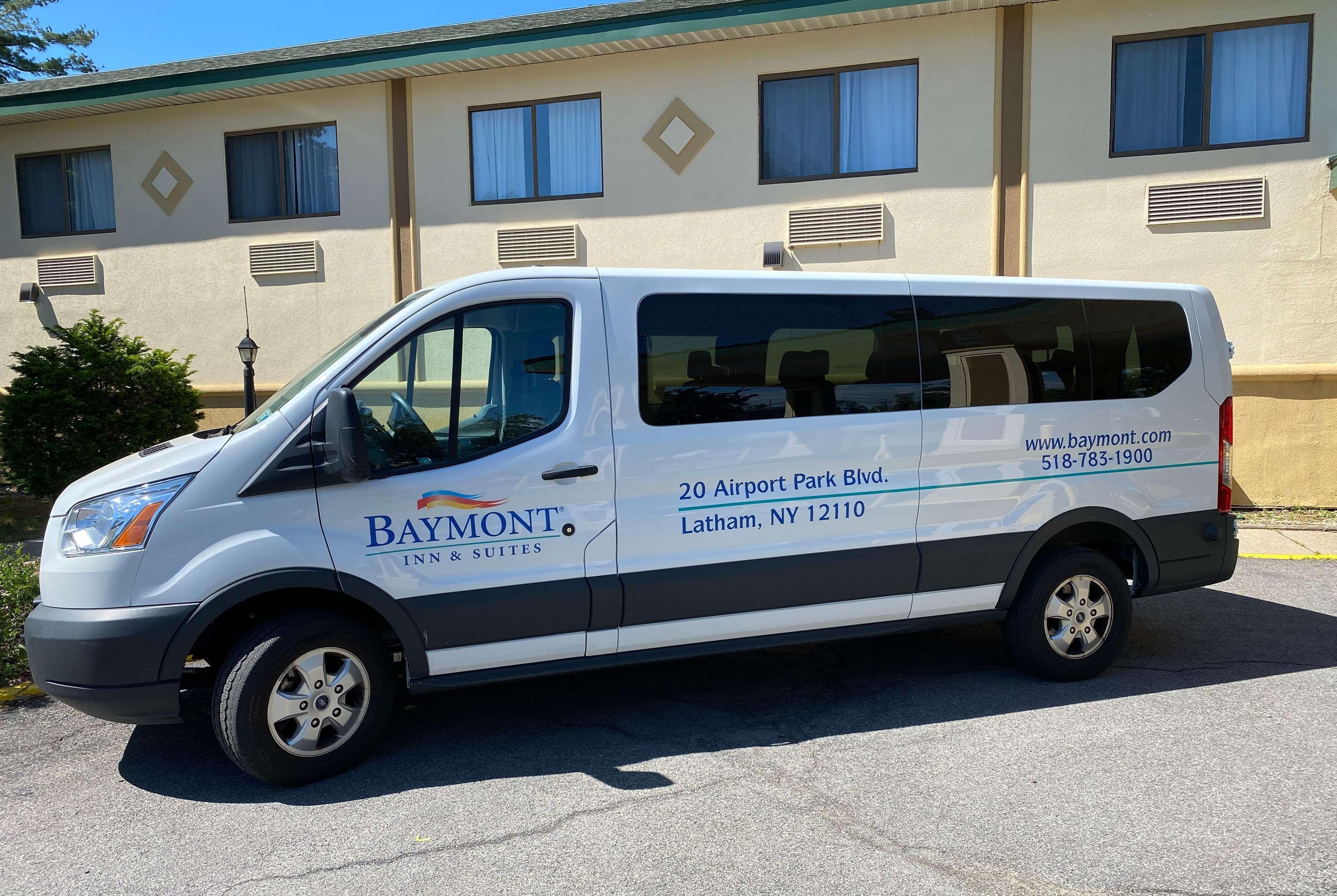 Baymont By Wyndham Latham Albany Airport Hotell Exteriör bild